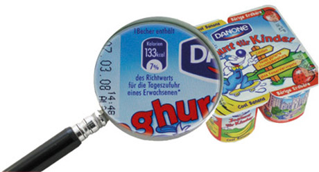Nährwertangabe auf einem 'Fruchtzwerg' von Danone Nährwertangabe auf einem 'Fruchtzwerg' von Danone