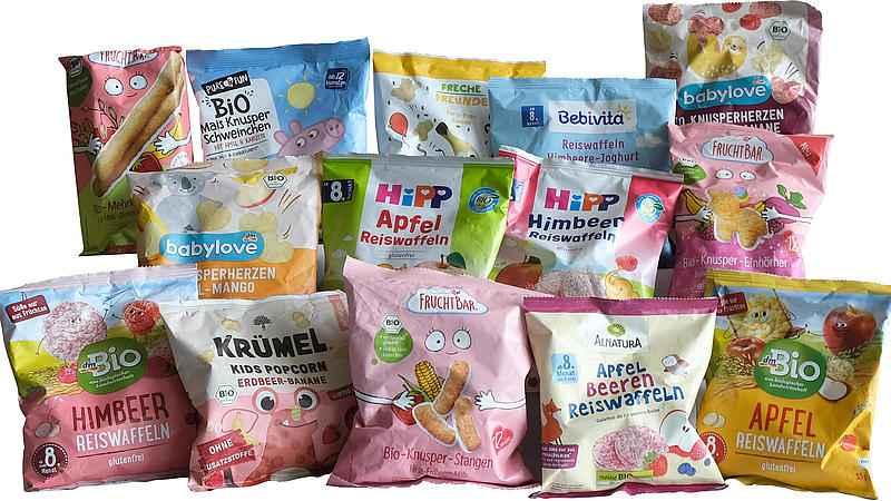 Sammlung mehrerer Frucht-Snacks verschiedener Marken